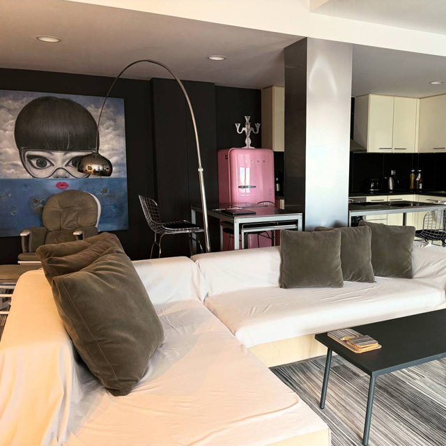 THE TOWNHOUSE